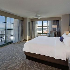 Eck-Zimmer mit Kingsize-Bett